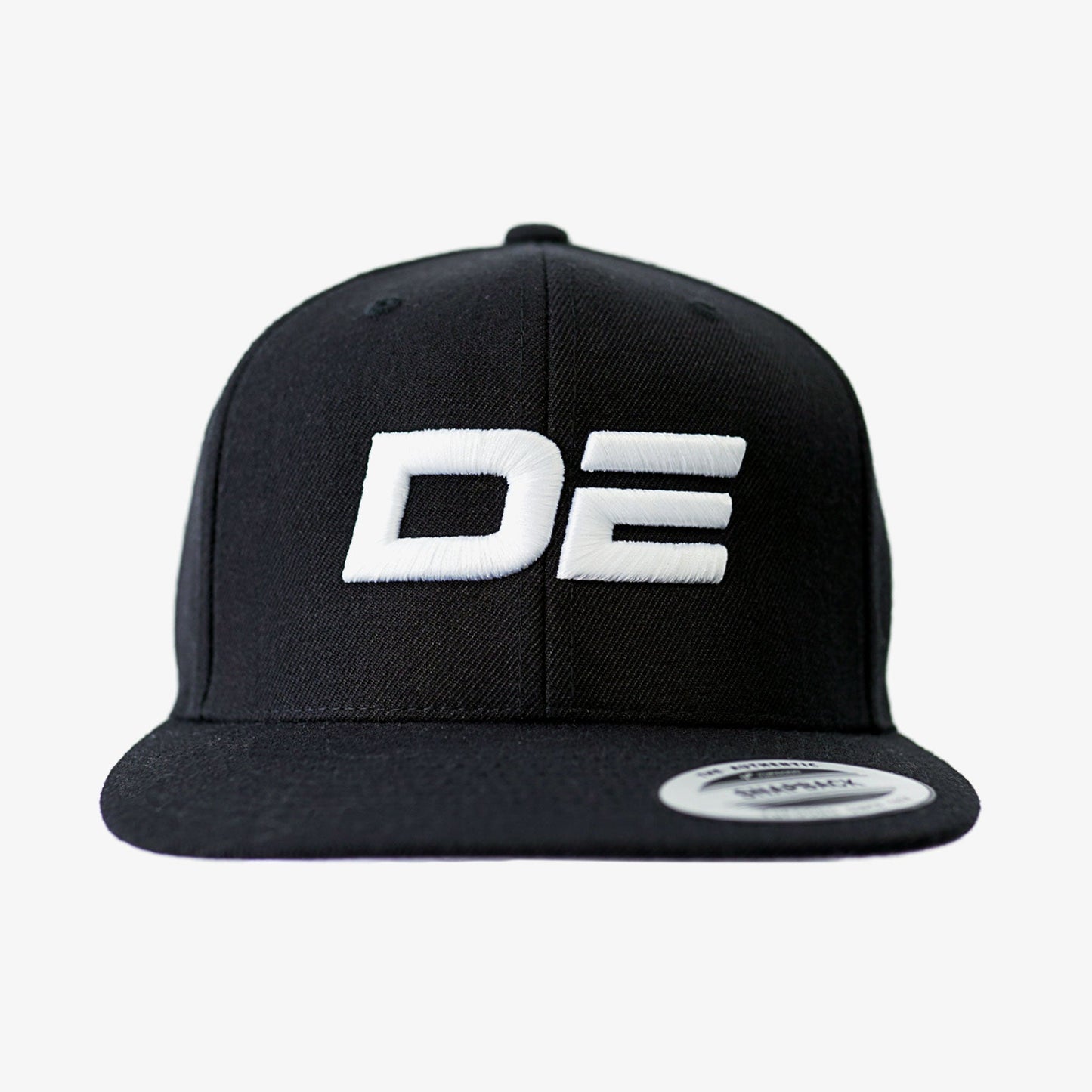 DE Logo - Snapback White/Black Flat Peak Cap